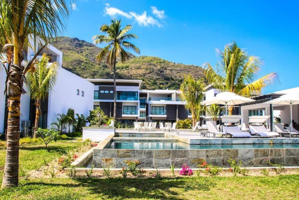 Latitude Luxury Seafront Suite Riviere Noire Luaran gambar